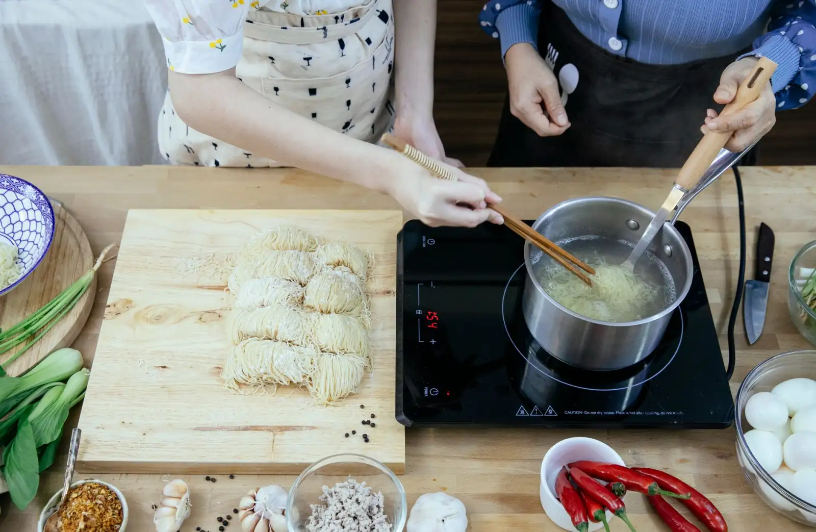 企业画册设计中的视觉叙事:提升品牌形象的关键策略