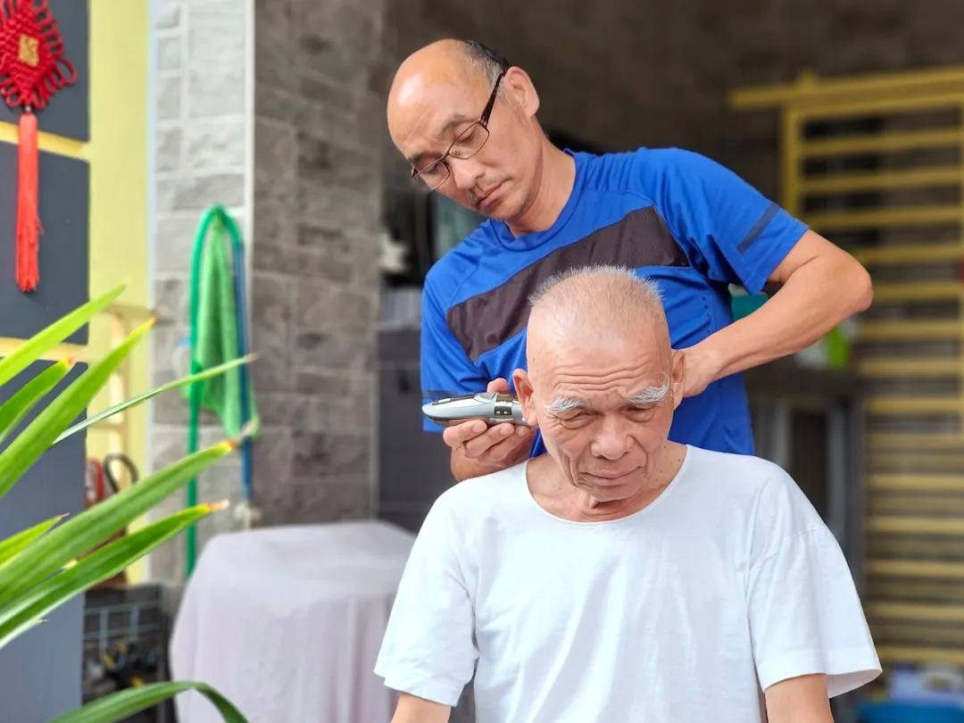品牌VI手册与标识导视设计：提升企业形象的全流程解析
